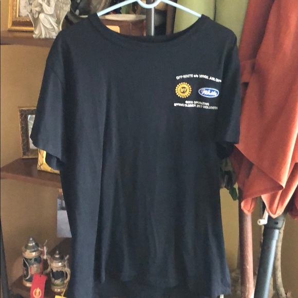 Off- white union tee shirtmedium